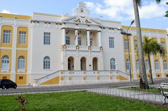 Tribunal de Justiça mantém condenação de ex-prefeito do Cariri por improbidade