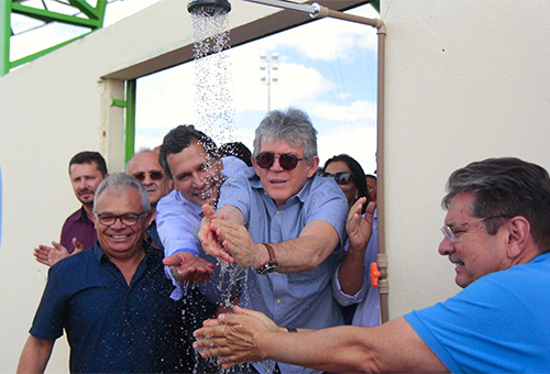 Ricardo inaugura obras hídricas que beneficiam mais de 130 mil habitantes do Cariri