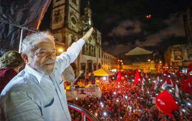 Lula sabe que está ‘lascado’, mas garante esperar que Moro peça desculpas