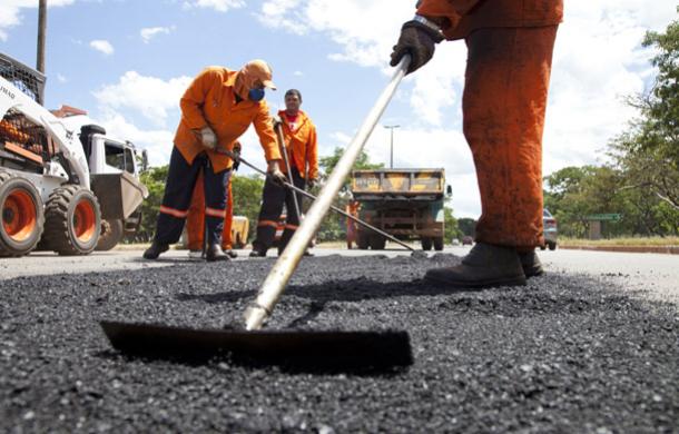 Estado inicia nova operação tapa buraco e contempla várias estradas do Cariri