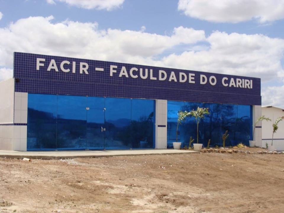 MEC VISITA FACULDADE EM SUMÉ E APROVA CURSO DE DIREITO