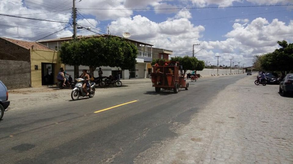 PREFEITURA DE SUMÉ INVESTE NA SINALIZAÇÃO DAS RUAS DA CIDADE