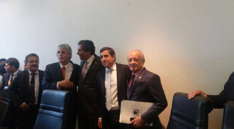 No último ano de governo, ao fazer balanço de ações, Ricardo Coutinho anuncia novo pacote de obras para a Paraíba