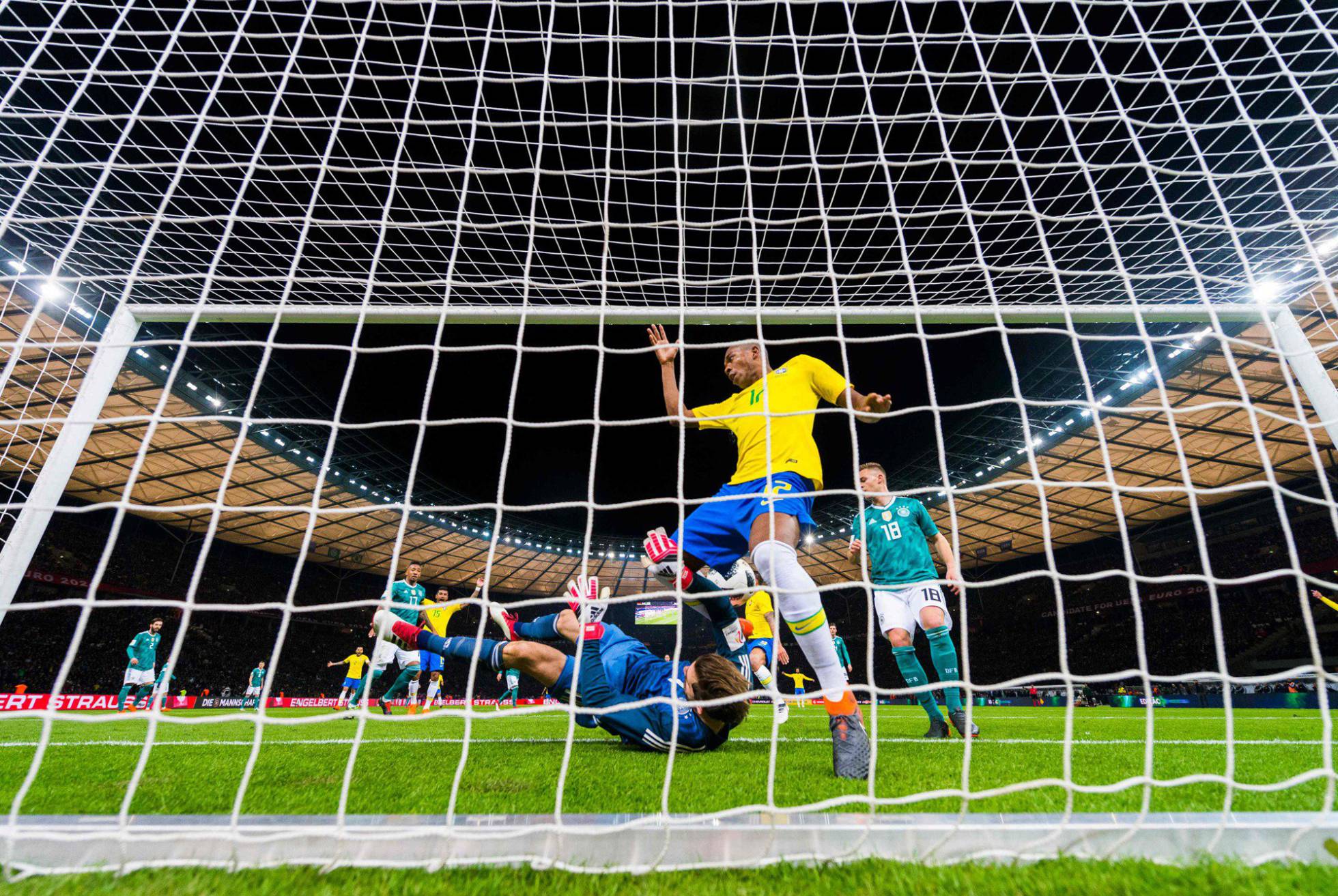 Brasil derrota Alemanha por 1 a 0 com gol de Gabriel Jesus em amistoso