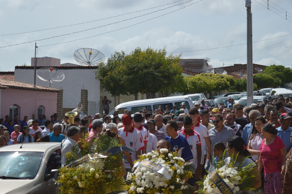 Sumé se despede do ex-prefeito Leonardo Guilherme