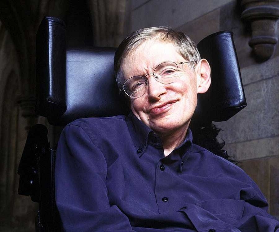 Stephen Hawking, físico britânico, morre aos 76 anos