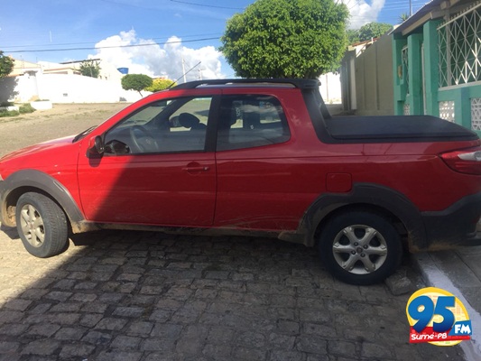 Carro roubado é recuperado em Sumé