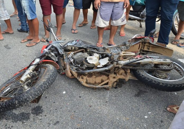 TRAGEDIA NO FERIADO: Acidente entre motos mata três pessoas na PB