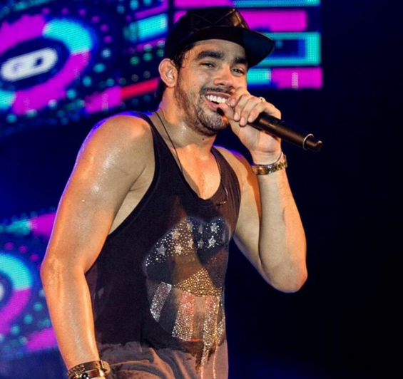 Gabriel Diniz e Walkyria Santos cantam hoje no São João de Monteiro