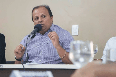 Prefeito denúncia uso político/partidário das rádios de João Henrique