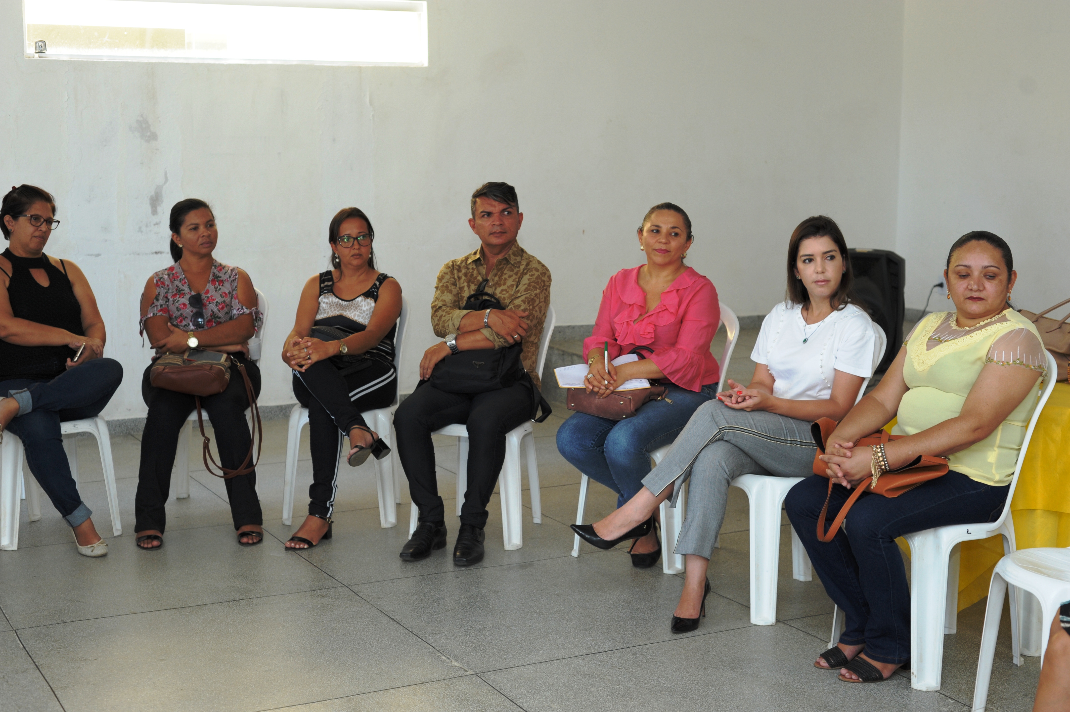 Seduc de Monteiro reúne diretores de escolas Municipais e Estaduais para debater entrada de alunos no Ensino Médio