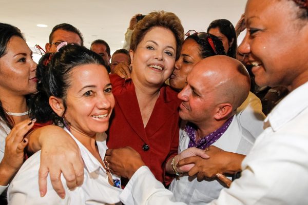 Retirada de médicos cubanos desfalca 18 cidades do Cariri assistidas pelo Mais Médicos