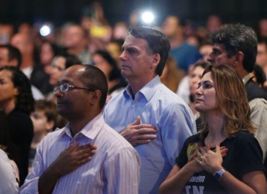 Em rede social, Bolsonaro apela por unidade ao novo governo