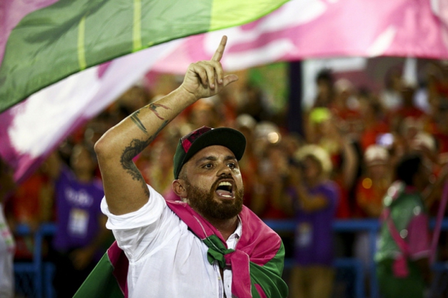 ‘É um recado político para o presidente Bolsonaro’, diz carnavalesco da Mangueira