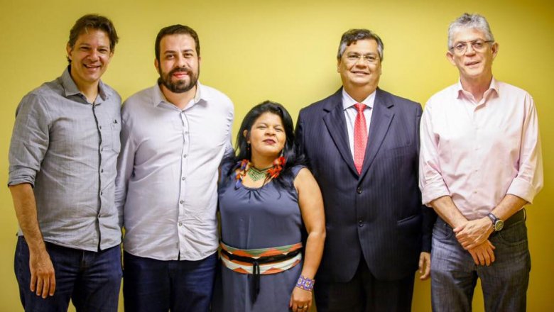 Haddad, Boulos, Coutinho e Dino lançam nota à imprensa sobre Bolsonaro