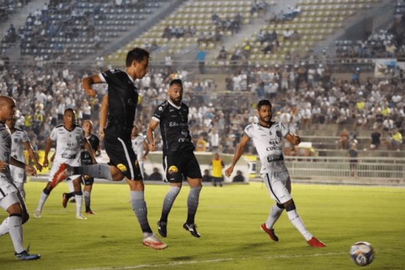 Botafogo-PB supera Treze em clássico