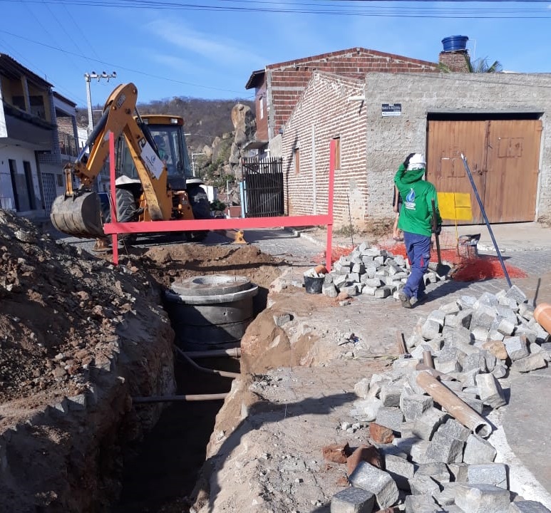 Prefeitura de Sumé inicia obra do esgotamento sanitário no bairro Alto Alegre