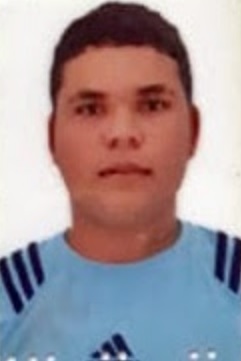 Adolescente é assassinado a tiros na porta de casa