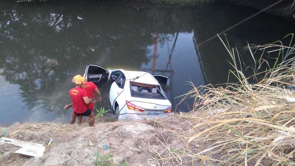 Homem morre após capotar carro e cair com veículo no Rio Jaguaribe