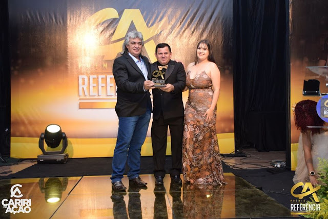 Prefeito Inácio Nóbrega recebeu troféu do Prêmio Referência 2019
