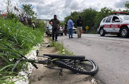 Ciclista morre após acidente