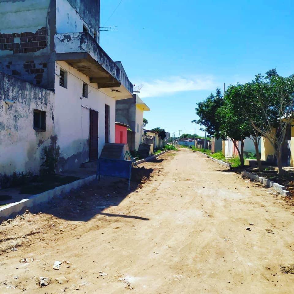 Prefeitura de Amparo realiza investimento em obras de pavimentação