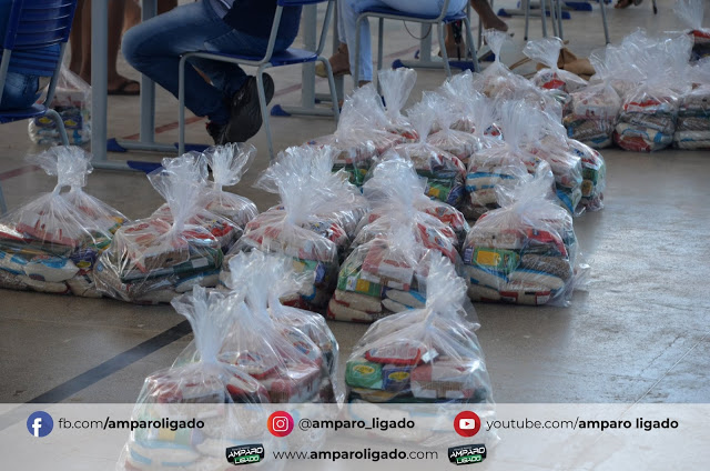 Secretaria de Educação de Amparo realizou mais uma entrega de Kits de Merenda para alunos