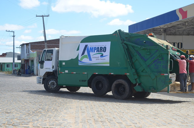 Cidade de Amparo recebe Caminhão Compactador para coleta de lixo