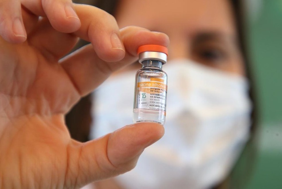 Vacina contra Covid-19 deve chegar em cidades da PB até o fim desta terça-feira (19)