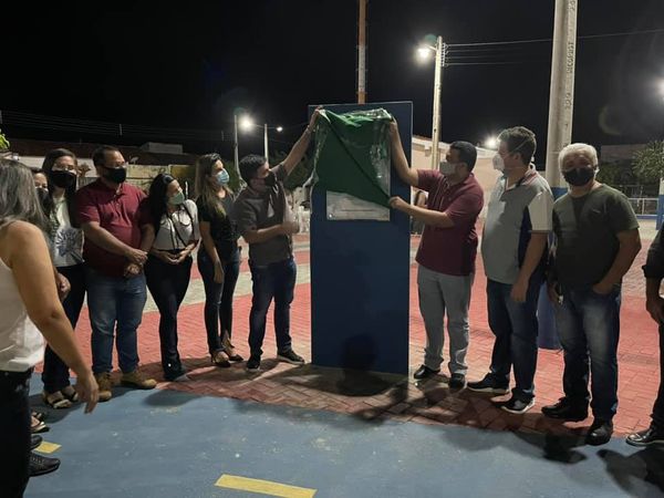 Prefeitura de Ouro Velho inaugura Praça e quadra poliesportiva 