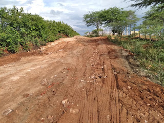 PRATA: Continua o trabalho de recuperação das estradas do município atingidas pelas chuvas