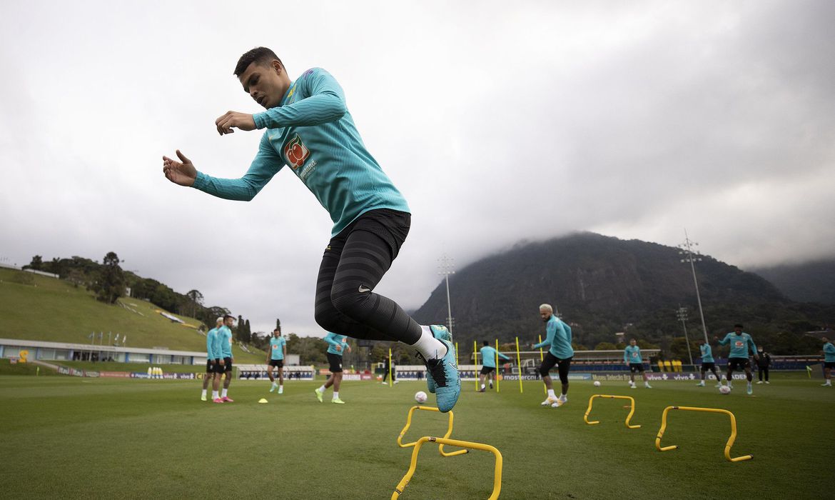 Copa América: após folga, seleção treina para enfrentar Colômbia