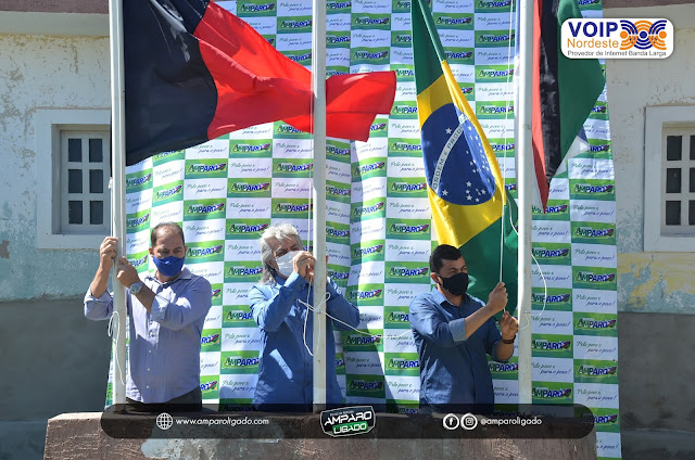 Hasteamento e Caminhada Cívica marcaram as comemorações do 07 de setembro na cidade de Amparo