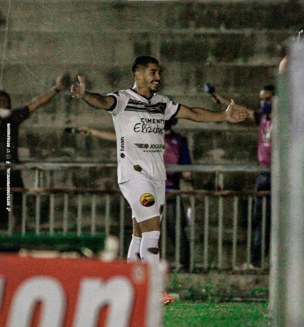 Botafogo-PB vence Criciúma e se mantém sonho da Série B vivo