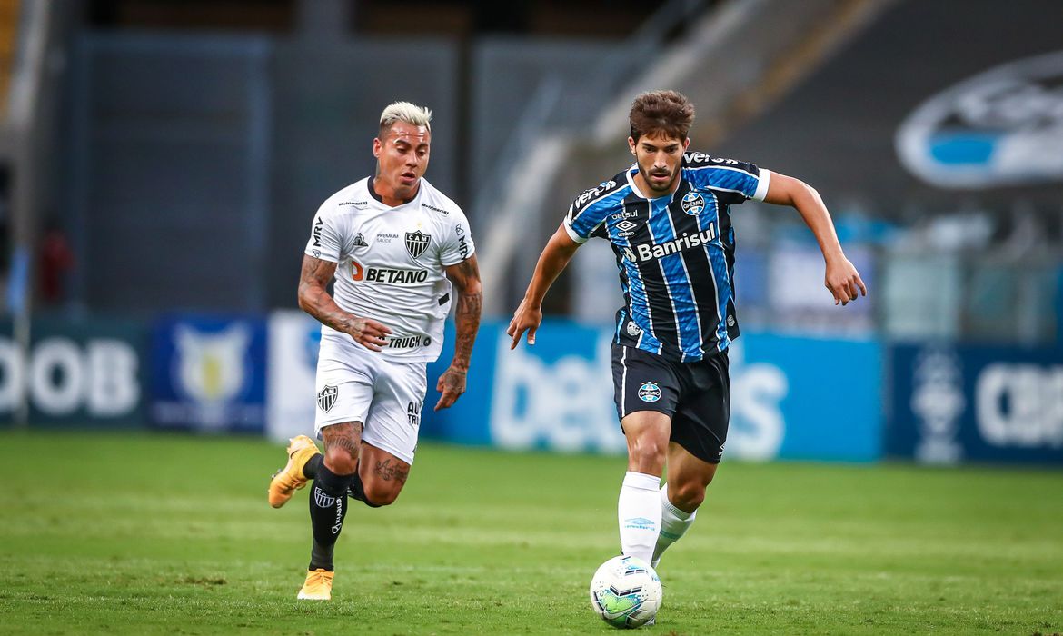 Brasileiro: Atlético-MG tenta ampliar liderança diante do Grêmio