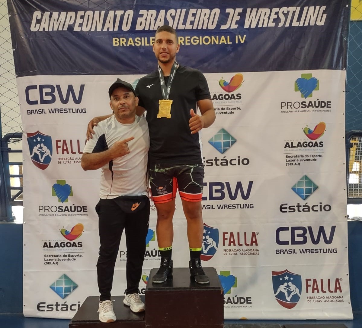 Atletas sumeenses se destacam em campeonato nacional de Wrestling