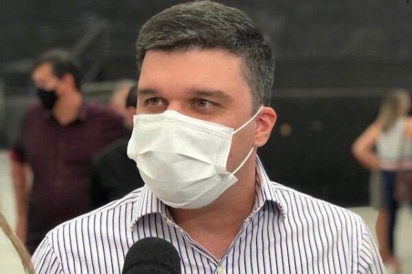 Gestão do prefeito Dr. Augusto Valadares atinge 96,6% de aprovação em Ouro Velho