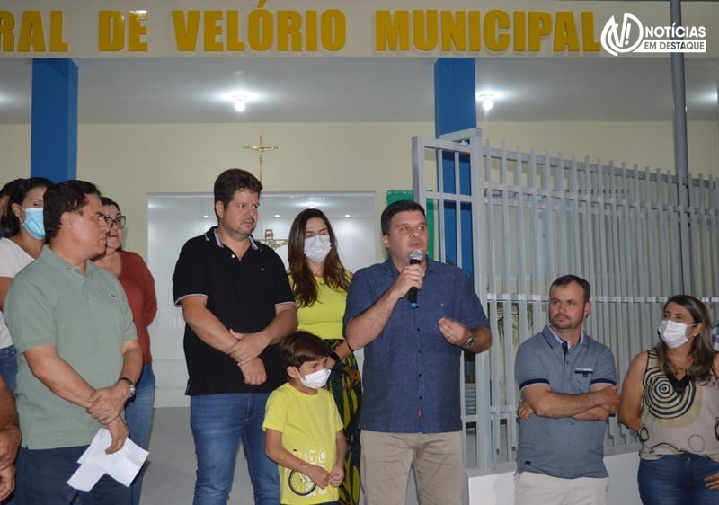 Prefeito Augusto Valadares entrega Central de Velório e realiza abertura oficial do Campeonato de Futsal de Ouro Velho