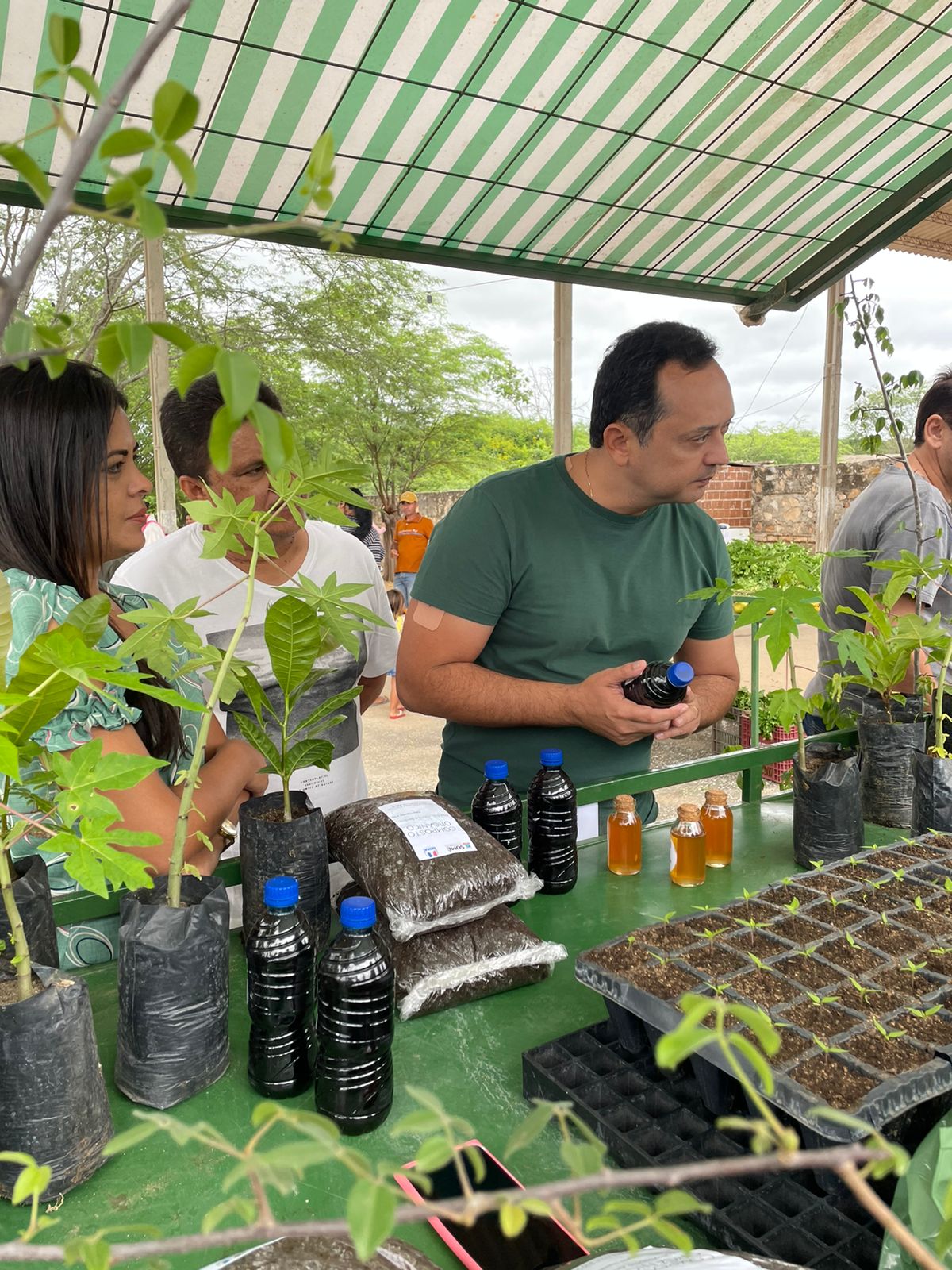 Estudantes da Escola de Campo do Distrito de Pio X participam da II Feira Fazenda da Mata