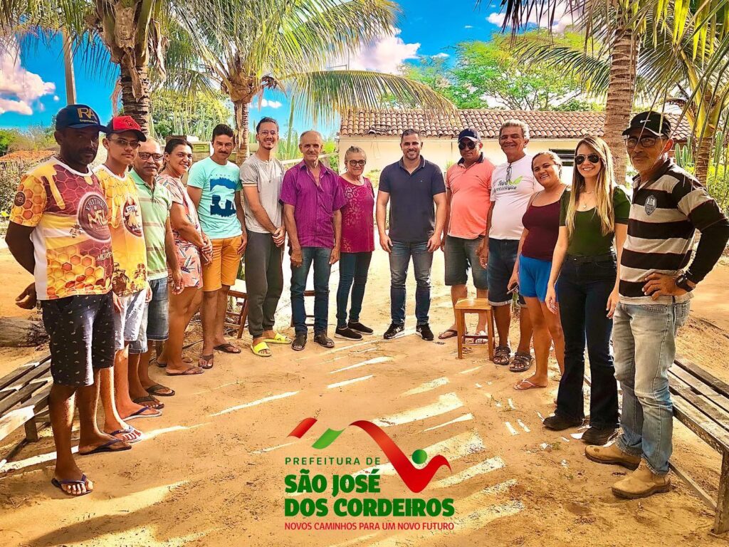 Prefeito de São José dos Cordeiros se reúne com membros da Associação dos Apicultores e Agricultores Familiares e busca fortalecer as associações e cooperativas do município