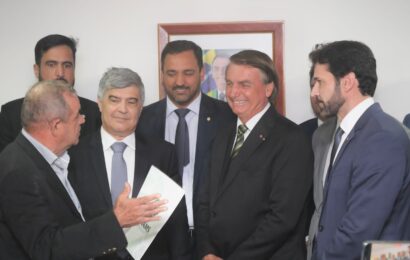 Wellington Roberto (PL) anuncia junto com Jair Bolsonaro (PL) investimento de R$ 108 milhões para perfuração de poços na Paraíba