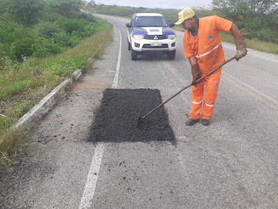 São José dos Cordeiros: DER atende solicitação do Prefeito Felício Queiroz para melhorias em PB