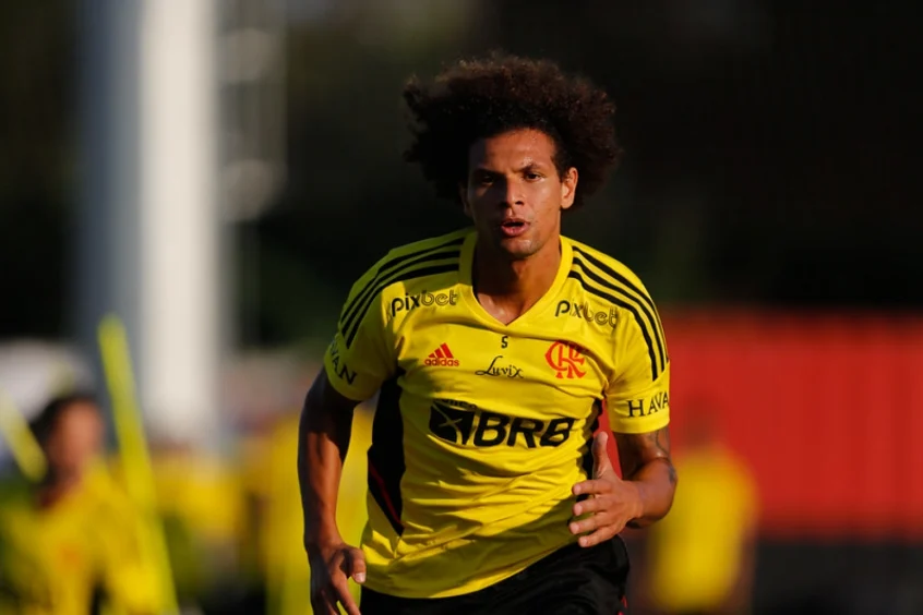 Willian Arão não joga mais pelo Flamengo e se despede do elenco neste sábado