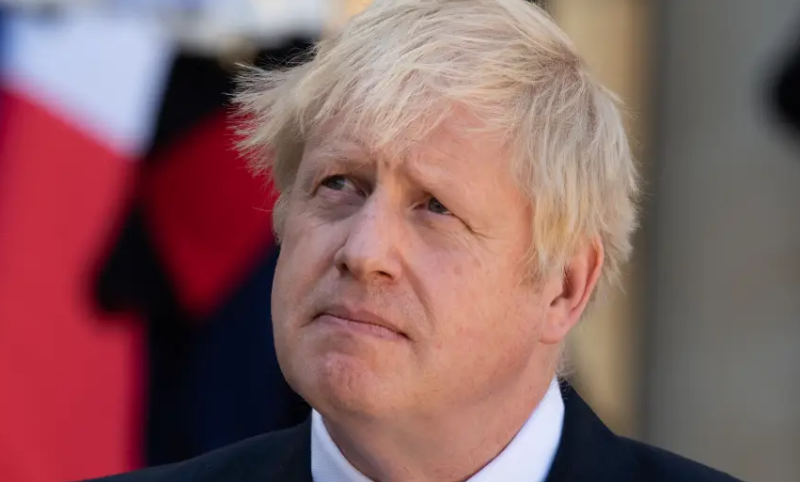 Boris Johnson renuncia à liderança do partido e a cargo de primeiro-ministro