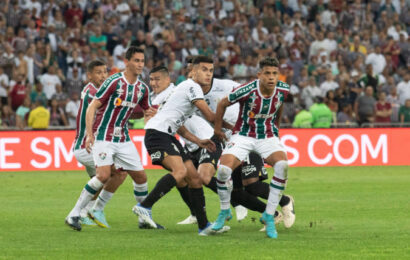 Corinthians reage a gols relâmpagos e empata com o Fluminense na semifinal