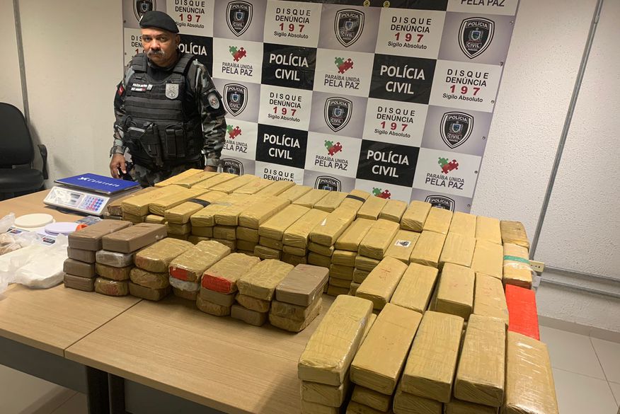 Polícia apreende mais de 200 kg de drogas no Geisel, em João Pessoa