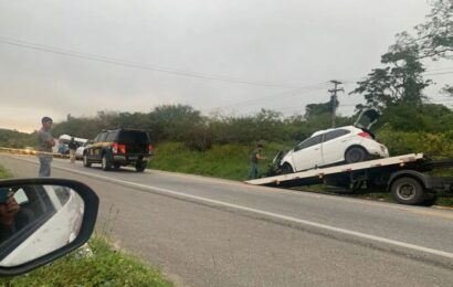 Três pessoas morrem em acidente envolvendo motocicleta, carro e van em Campina Grande