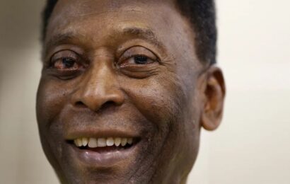 Pelé tem ‘progressão da doença oncológica e requer maiores cuidados’, diz boletim médico