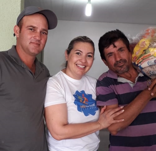 Presidente da Câmara de Amparo, Flávio Messias acompanhou entrega de cestas básicas realizada pela prefeitura