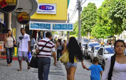 Carnaval altera funcionamento de repartições e comércios; veja o que abre e o que fecha na Paraíba